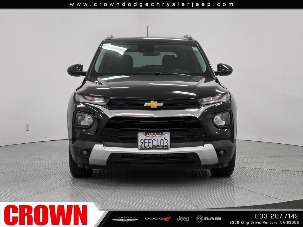 Used 2023 Chevrolet TrailBlazer LT FWD image 2