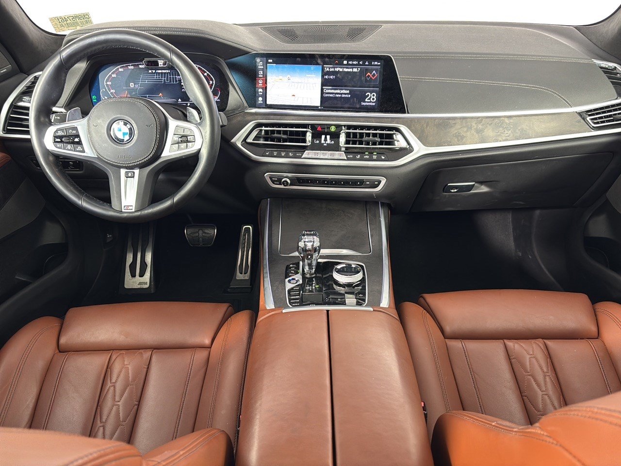 Used 2022 BMW X7 M50i AWD/4WD image 17