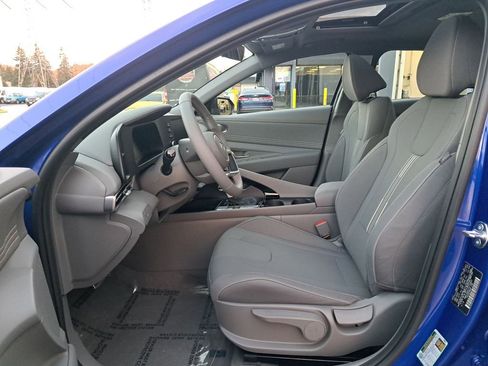 New 2026 Hyundai Elantra SEL Sport image 11