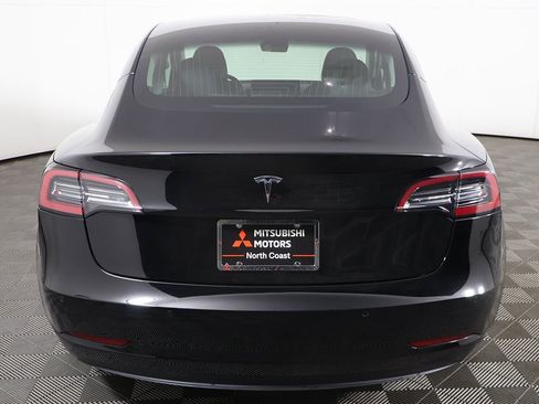 Used 2019 Tesla Model 3 Standard Range Plus image 12