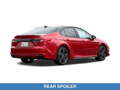 Used 2025 Toyota Camry XSE FWD image 5