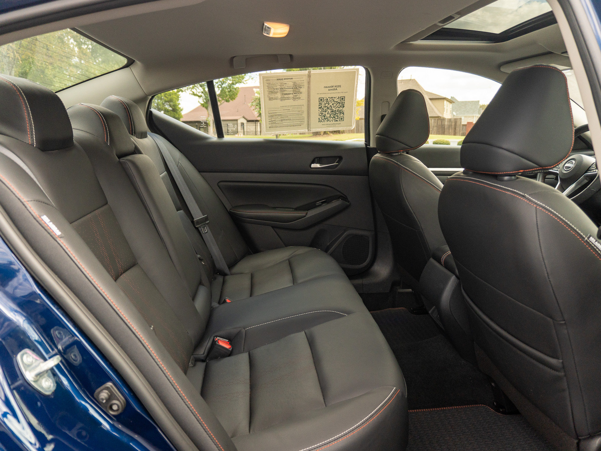 Used 2024 Nissan Altima 2.5 SR w/ SR Premium Package FWD image 17