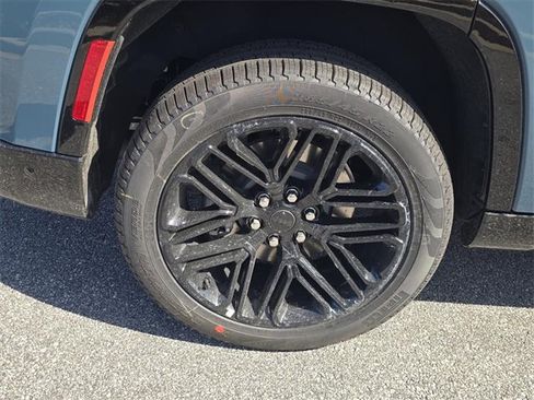 New 2026 Jeep Grand Wagoneer Limited image 7