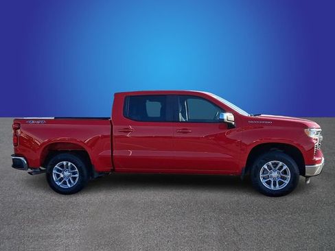 Used 2023 Chevrolet Silverado 1500 LT AWD/4WD image 3