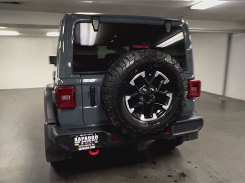 Used 2024 Jeep Wrangler Unlimited Rubicon w/ Technology Group image 7