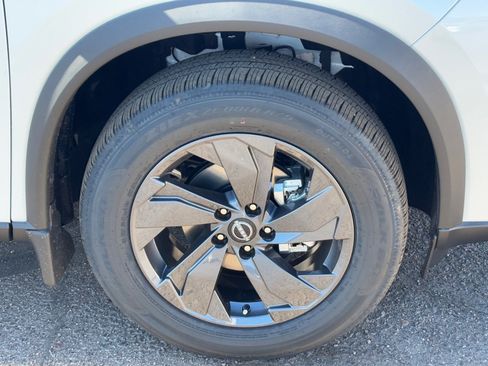 New 2026 Nissan Rogue SV image 9