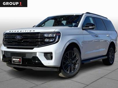 New 2026 Ford Expedition Platinum w/ Stealth Appearance Package