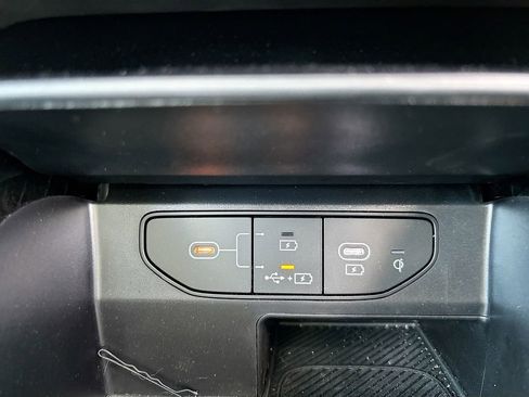 Used 2025 Kia Sorento EX w/ EX Panoramic Sunroof Package image 30