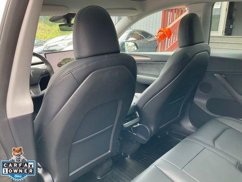 Used 2024 Tesla Model Y Long Range RWD image 33