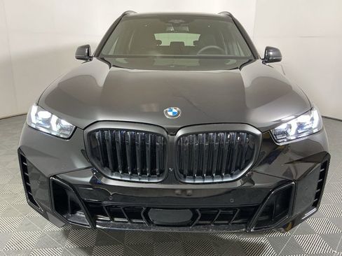New 2026 BMW X5 xDrive40i w/ Executive Package image 3