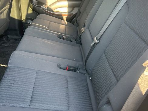 Used 2018 GMC Yukon SLE w/ Convenience Package image 11