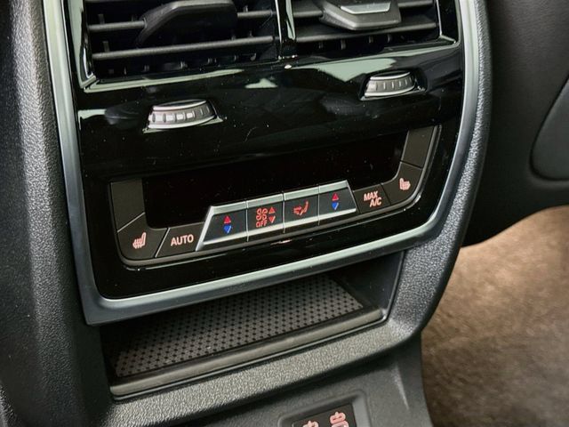 New 2027 BMW X7 xDrive40i w/ M Sport Package AWD/4WD image 27