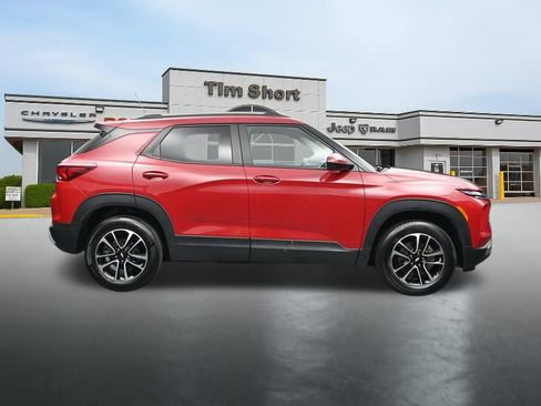 Used 2026 Chevrolet TrailBlazer LT w/ Convenience Package AWD/4WD image 6
