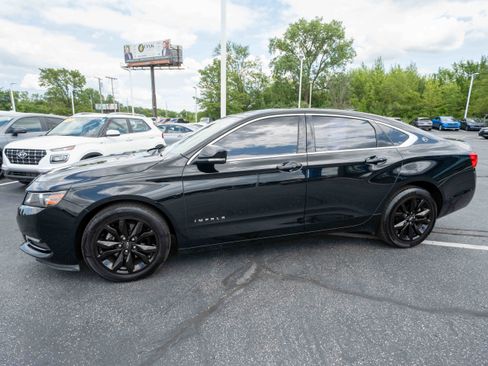 Used 2018 Chevrolet Impala LT FWD image 3