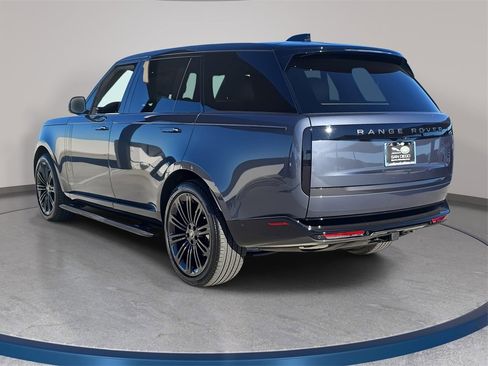 New 2025 Land Rover Range Rover Long Wheelbase SE image 7