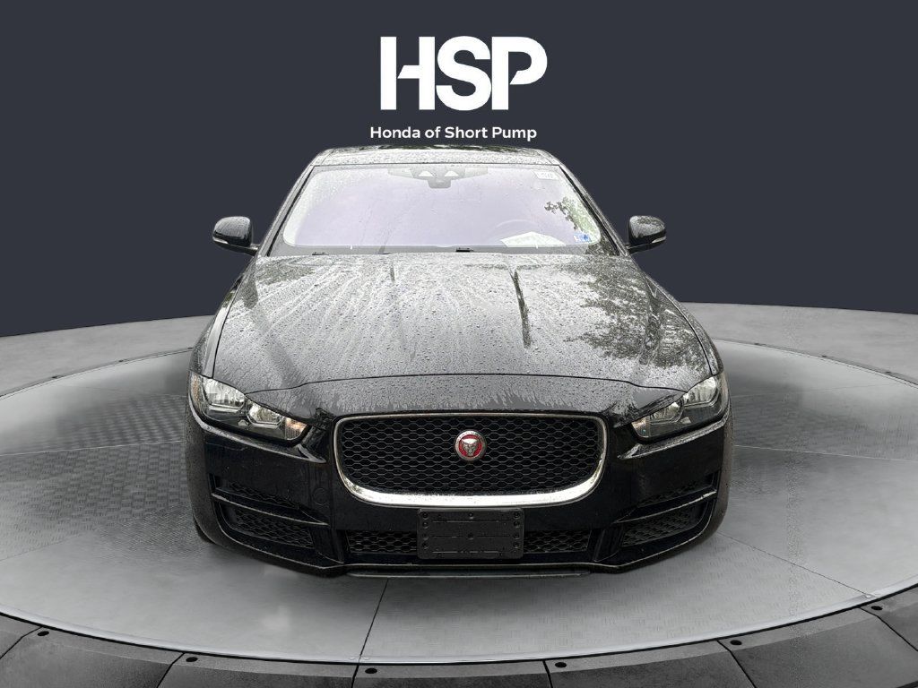 Used 2017 Jaguar XE Premium AWD/4WD image 8