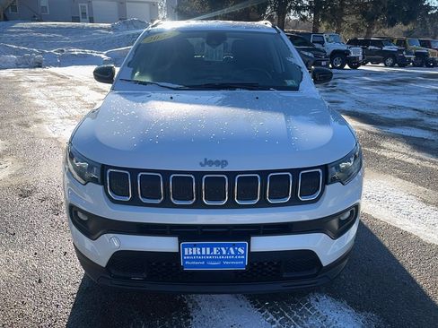 Certified 2022 Jeep Compass Latitude w/ Convenience Group image 2