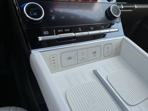 Used 2025 Hyundai Santa Fe Calligraphy FWD image 20