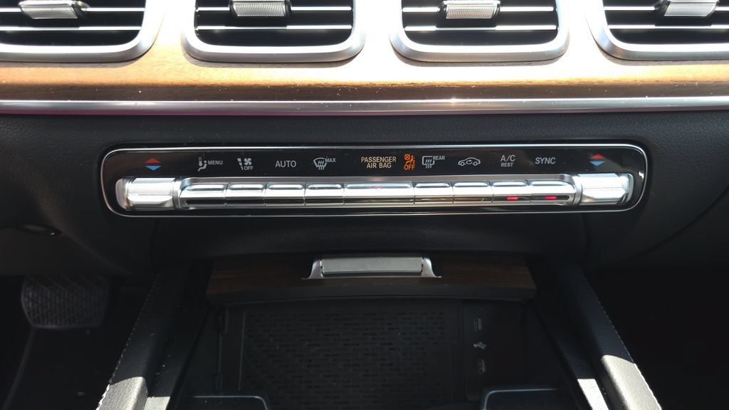 Certified 2025 Mercedes-Benz GLE 450 4MATIC image 20