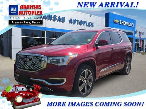 Used 2019 GMC Acadia Denali w/ Technology Package FWD image 1