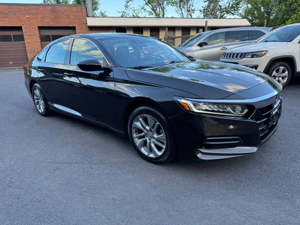Used 2018 Honda Accord LX image 5