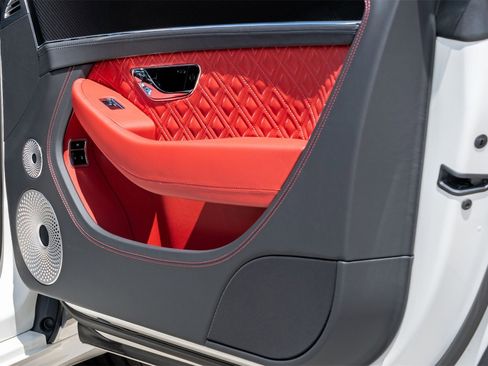 Used 2024 Bentley Continental GT Speed image 9