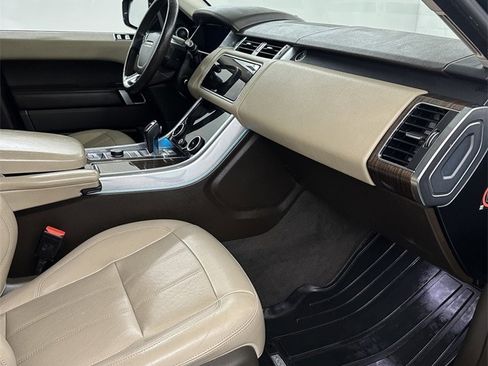 Used 2018 Land Rover Range Rover Sport HSE image 37