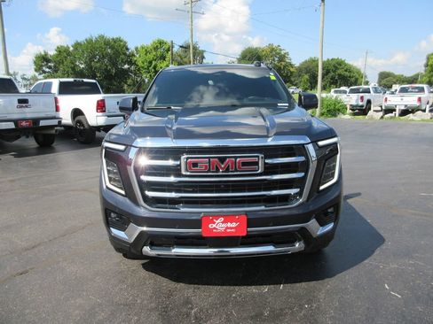 Used 2025 GMC Yukon XL Elevation w/ Technology Package AWD/4WD image 13