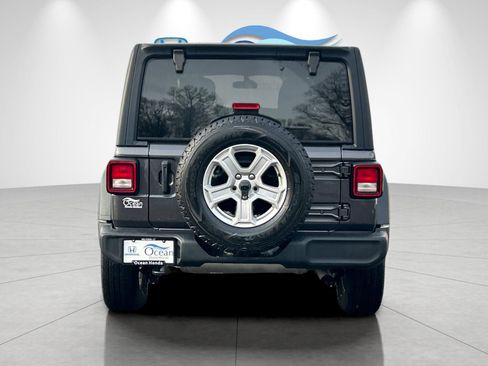 Used 2021 Jeep Wrangler Unlimited Sport S image 4