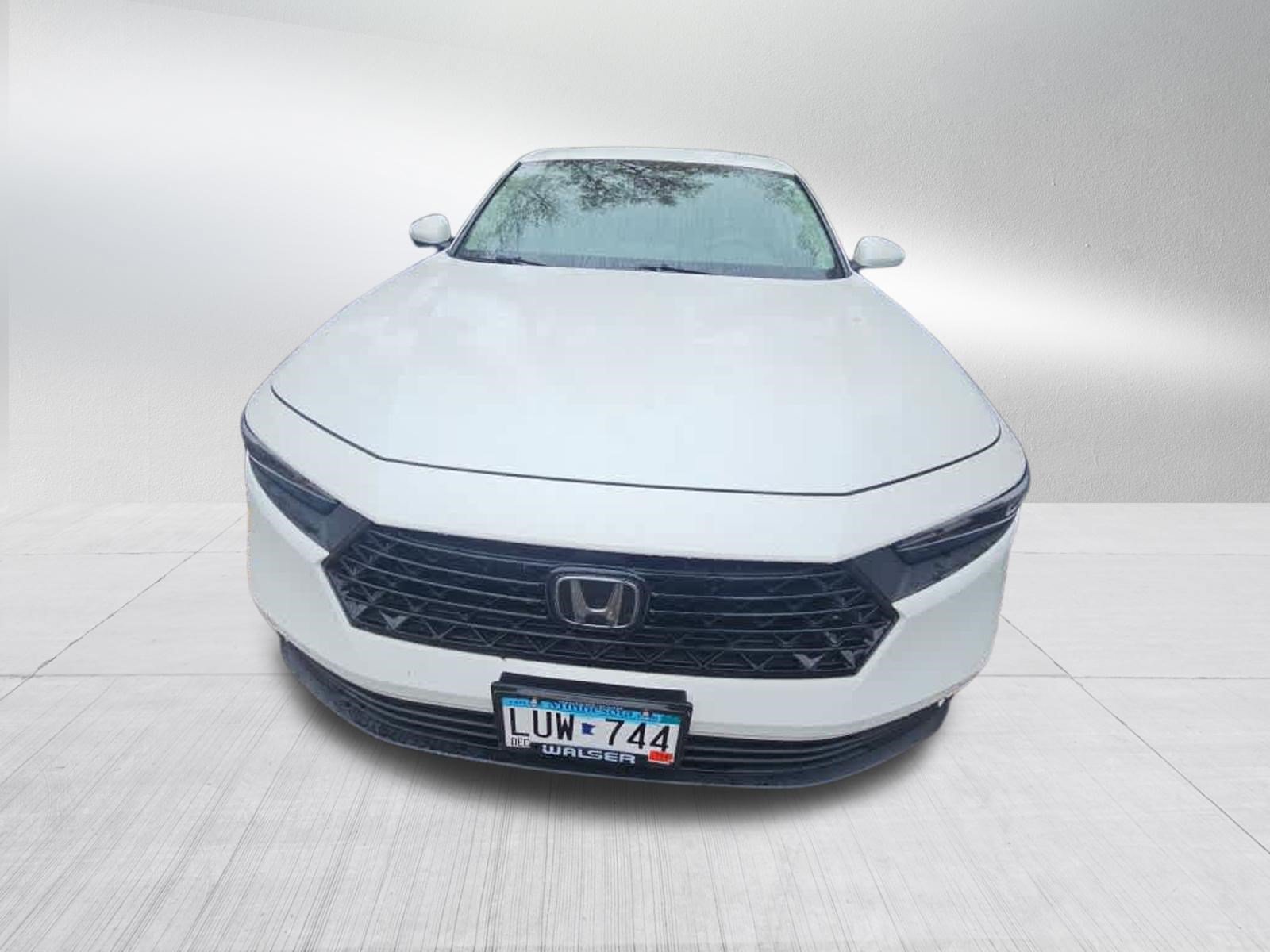 Used 2023 Honda Accord EX image 2