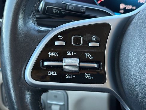 Used 2020 Mercedes-Benz GLE 350 4MATIC image 19