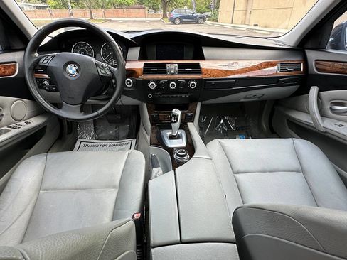 Used 2010 BMW 528i Sedan image 16