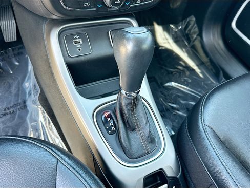 Used 2018 Jeep Compass Latitude w/ Popular Equipment Group image 16