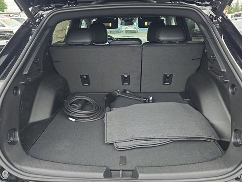 New 2026 Chevrolet Equinox EV LT AWD/4WD image 9