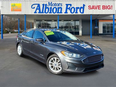 Used 2019 Ford Fusion SE