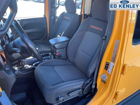 Used 2021 Jeep Gladiator Mojave w/ Cold Weather Group image 3