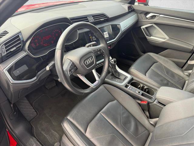 Used 2019 Audi Q3 2.0T Premium AWD/4WD image 10