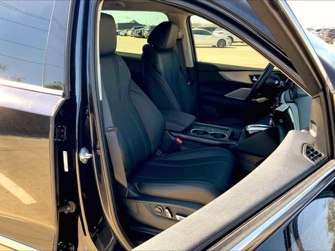 Certified 2025 Acura MDX SH-AWD image 8