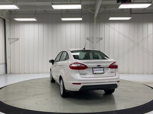 Used 2016 Ford Fiesta Titanium FWD image 7
