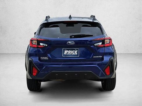 Used 2025 Subaru Crosstrek 2.0i Premium AWD/4WD image 6