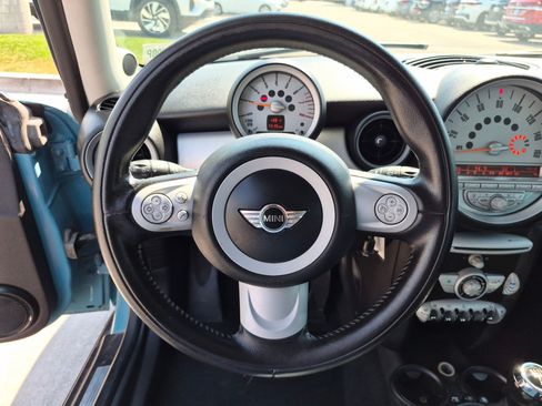 Used 2009 MINI Cooper Hardtop FWD image 16