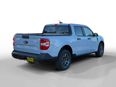 New 2026 Ford Maverick XLT w/ XLT Luxury Package FWD image 5