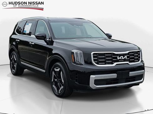Used 2023 Kia Telluride S w/ S Sunroof Package FWD image 1