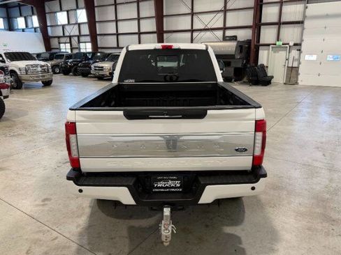 Used 2017 Ford F350 Platinum w/ Platinum Ultimate Package AWD/4WD image 10