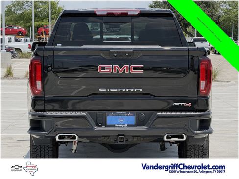 Used 2025 GMC Sierra 1500 AT4 w/ AT4 Premium Package AWD/4WD image 5