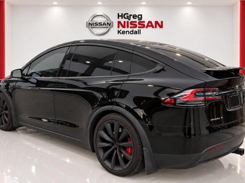 Used 2018 Tesla Model X 75D AWD/4WD image 3