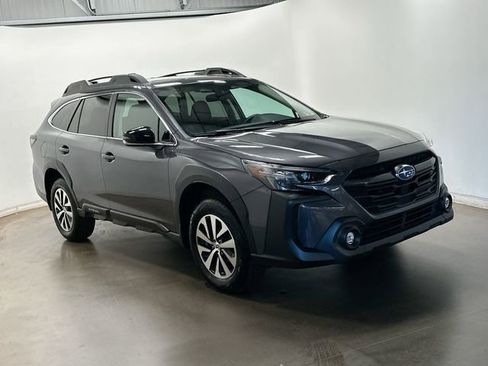 Certified 2025 Subaru Outback Premium AWD/4WD image 32