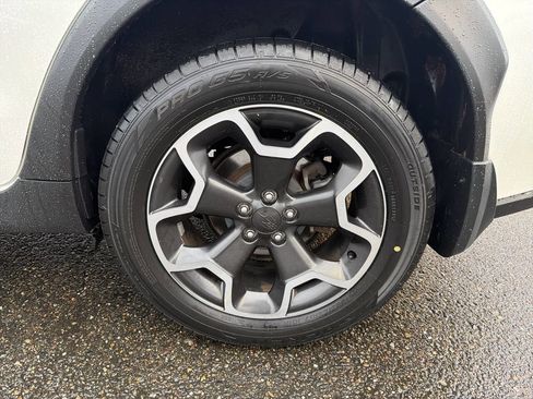 Used 2014 Subaru Crosstrek 2.0i Premium w/ Popular Package #2 image 3