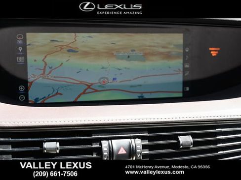 Used 2019 Lexus LS 500 w/ Accessory Package (Z2) image 7