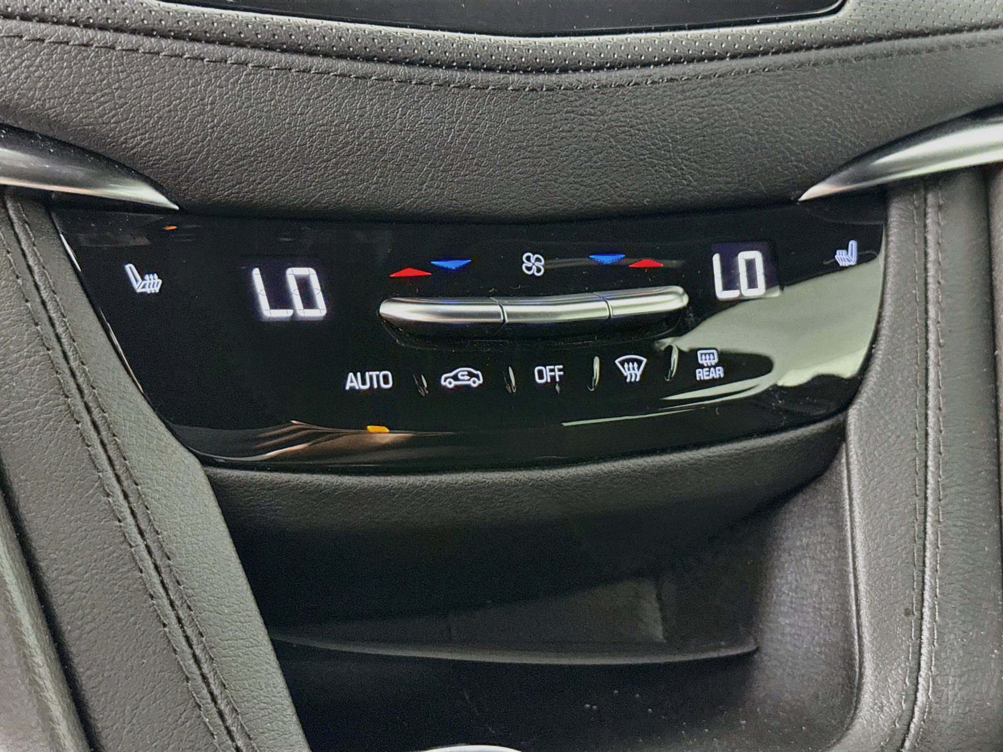 Used 2024 Cadillac XT5 Premium Luxury FWD image 19